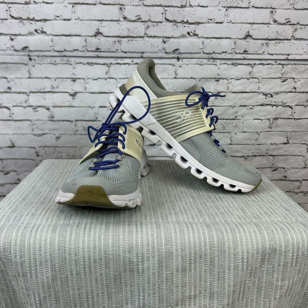 Cloud tec, On Running Gray and Cream Athletic Shoes with Unique Sole Design, 8.5